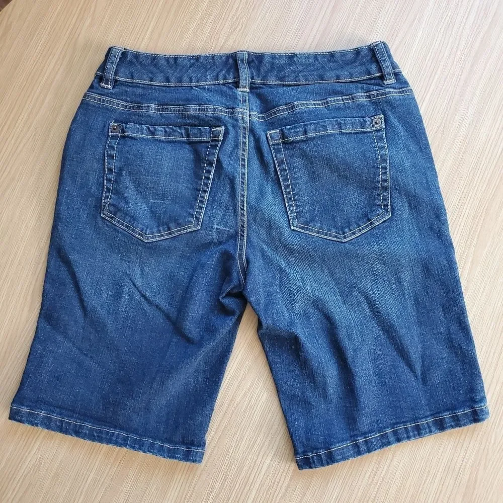 G.H. Bass & Co blue denim Bermuda‎ shorts size 0